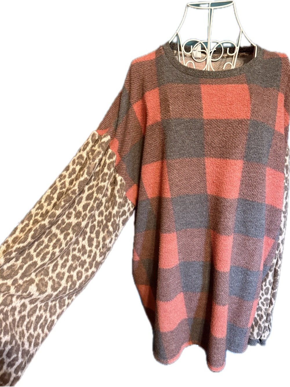 Plaid Knit Sweater with Leopard Sleeve - Red/Gray